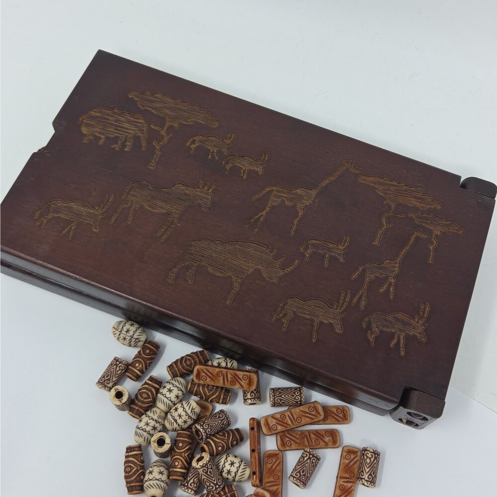 Vintage Mancala Board Game Hand Carved Wood Animals Giraffe Rhino 18"